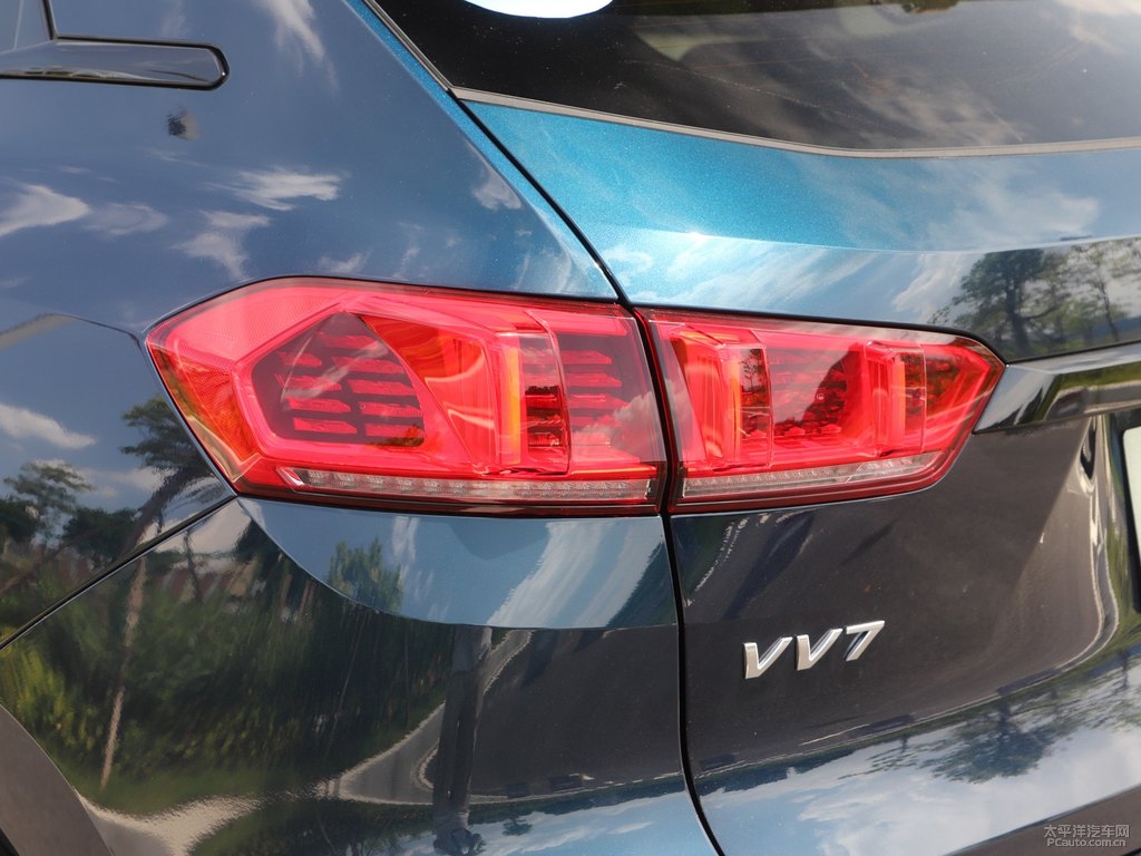 夢幻藍(lán)魏牌 VV7車尾外觀圖片