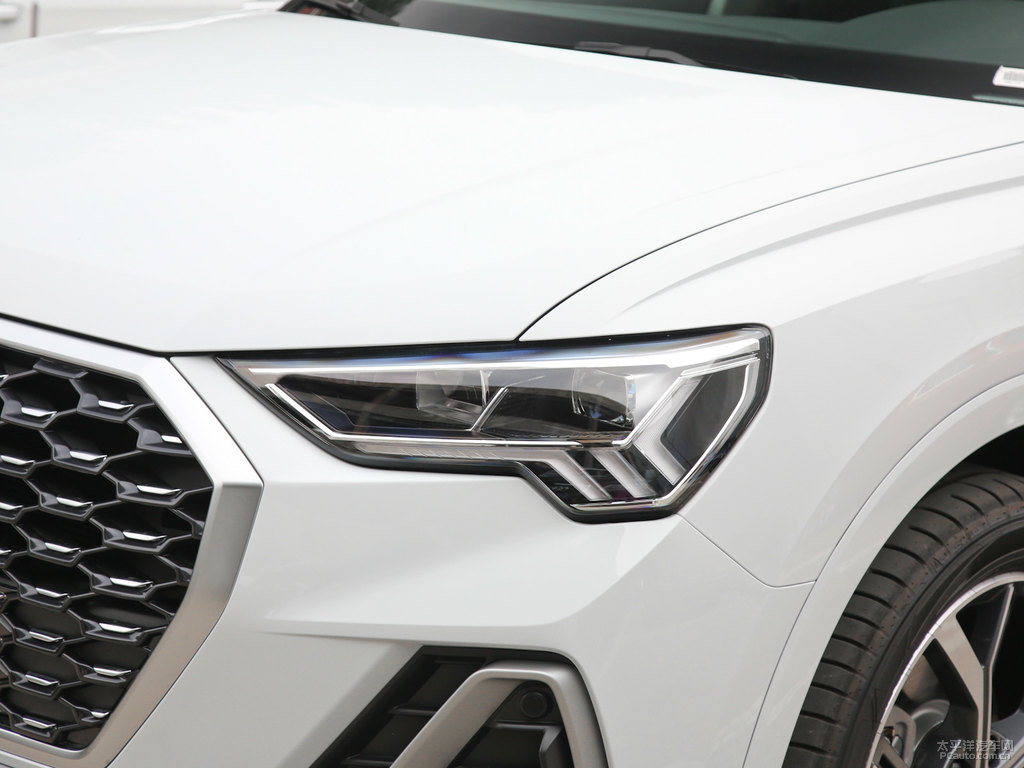 冰川白奧迪Q3 Sportback車頭外觀圖片