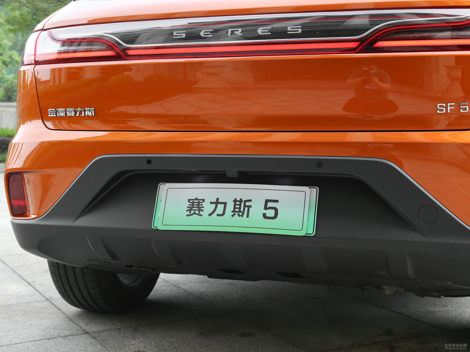 賽力斯SF5外觀高清大圖