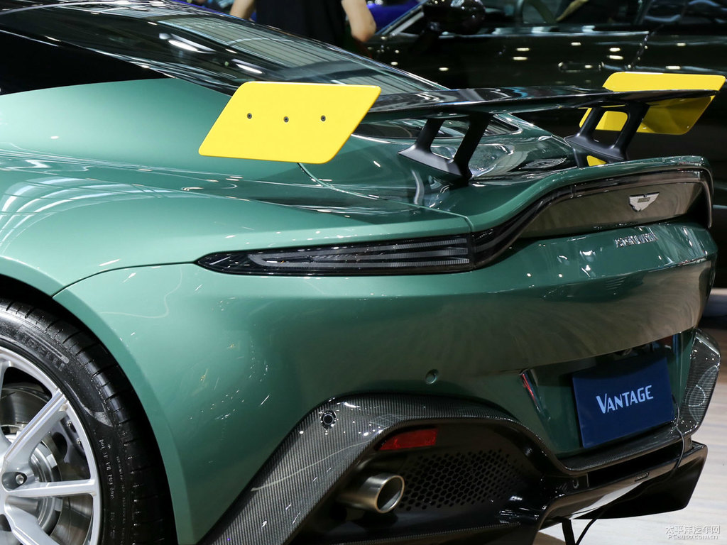 V8 Vantage܇β^DƬ