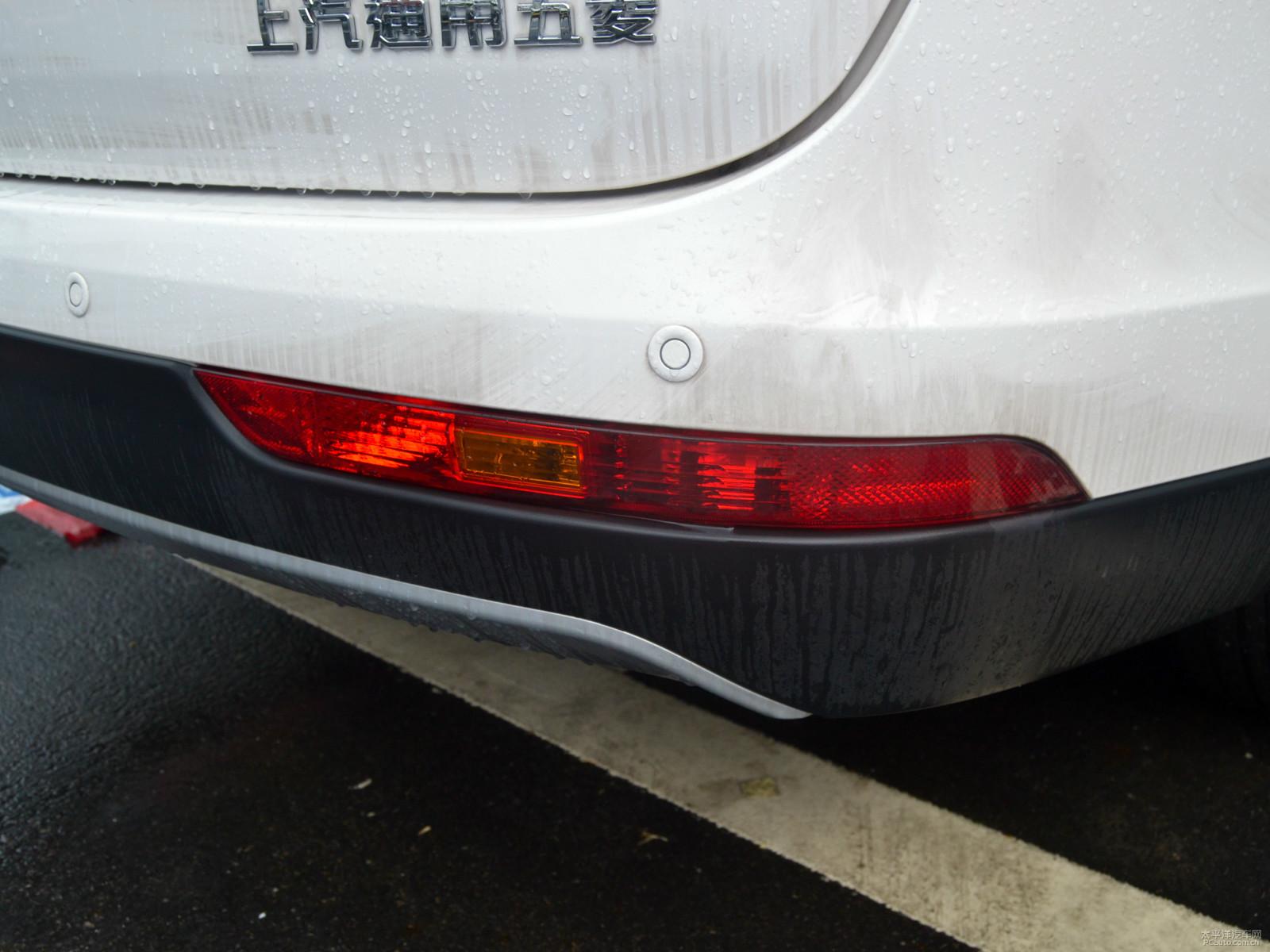寶駿730外觀高清大圖