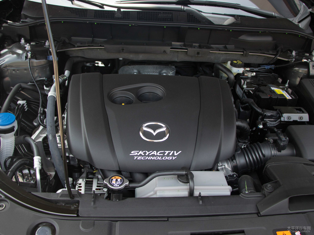 鉑鋼灰馬自達(dá)CX-5發(fā)動(dòng)機(jī)其它細(xì)節(jié)圖片