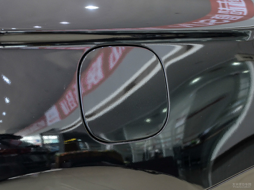 珍珠黑歐藍德車身外觀圖片