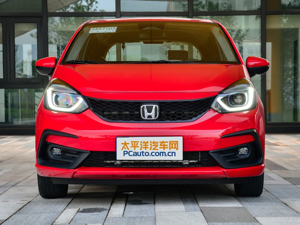 瑞麗紅飛度車頭外觀圖片