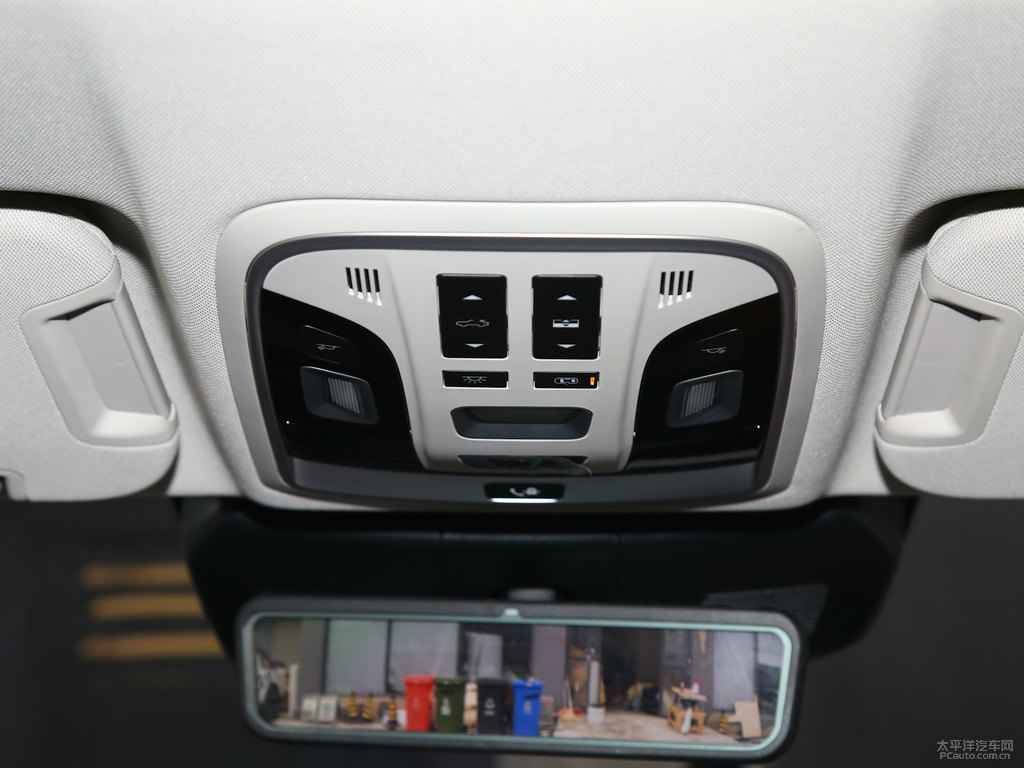 雪域白魏牌 VV7 GT車廂內(nèi)飾圖片