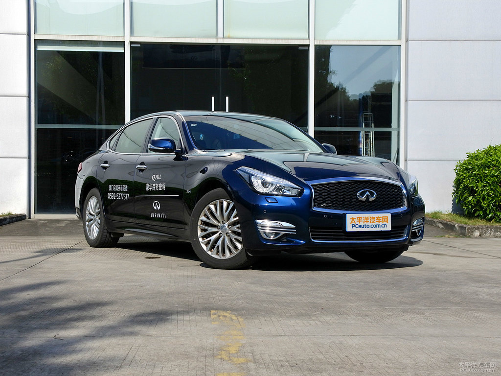 星夜藍(lán)英菲尼迪Q70L整車外觀外觀圖片