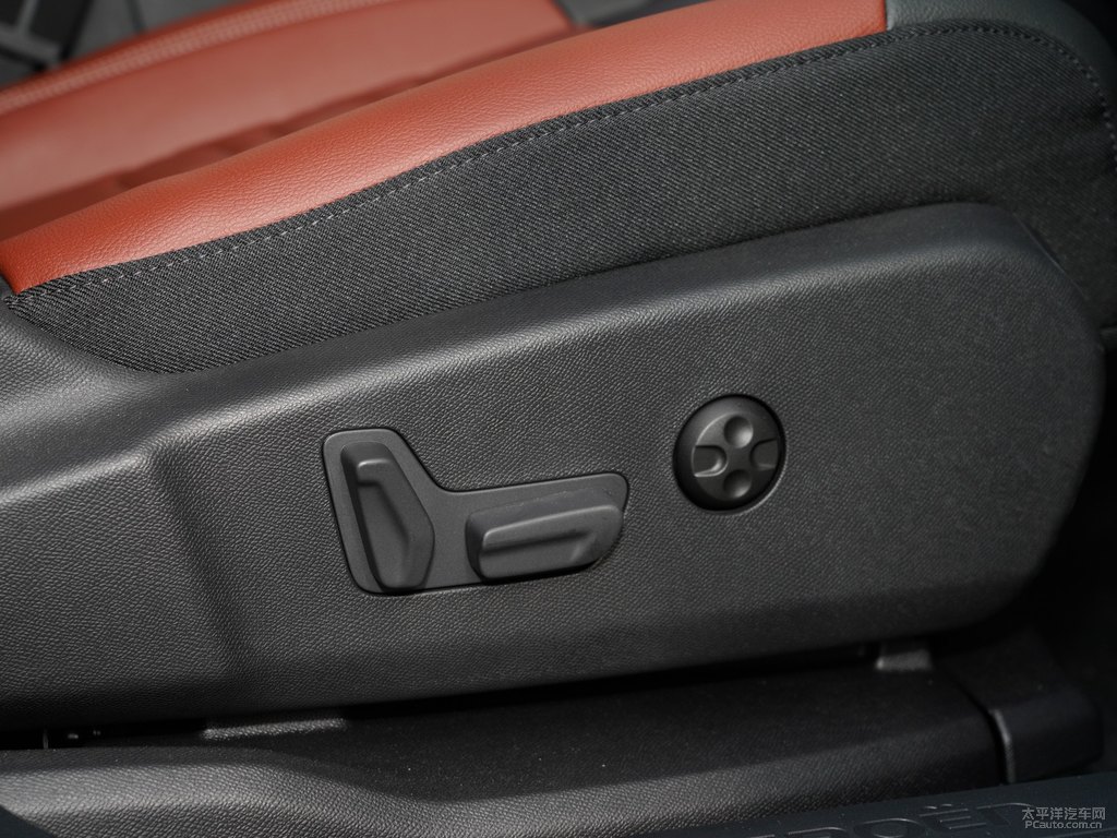 C5 AIRCROSSԴ΃(ni)DƬ