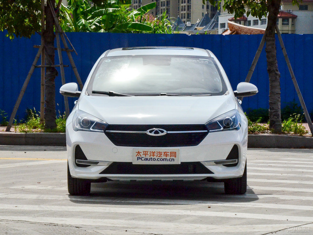 皓月白艾瑞澤5整車外觀外觀圖片