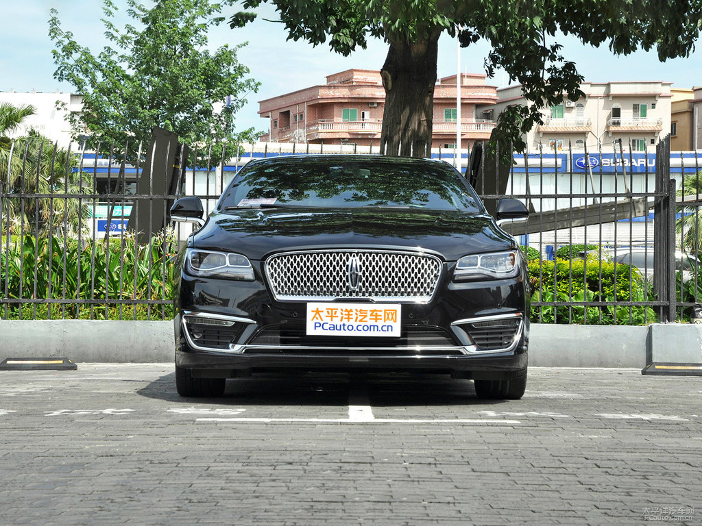 天鵝黑林肯MKZ整車外觀外觀圖片