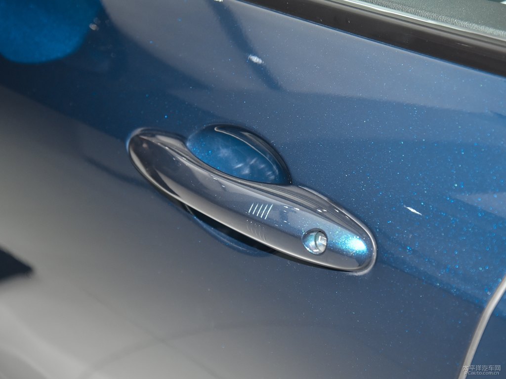 {κ VV7-PHEV܇^DƬ