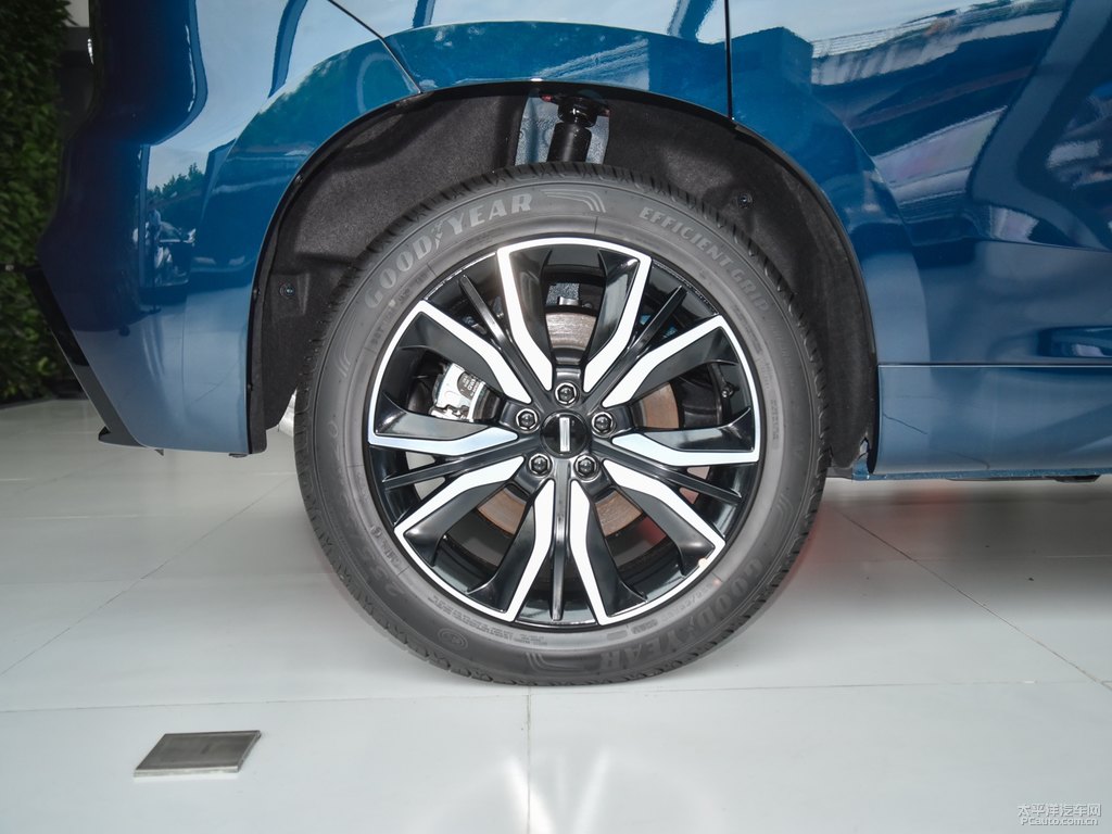 {κ VV7-PHEV܇^DƬ