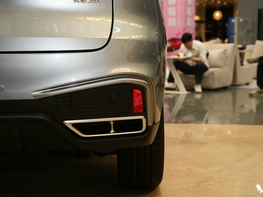 艾爾斯灰魏牌 VV5車尾外觀圖片