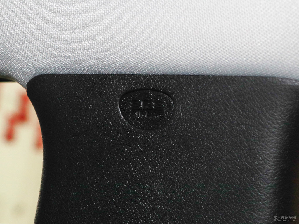 晶黑自由光車廂內(nèi)飾圖片