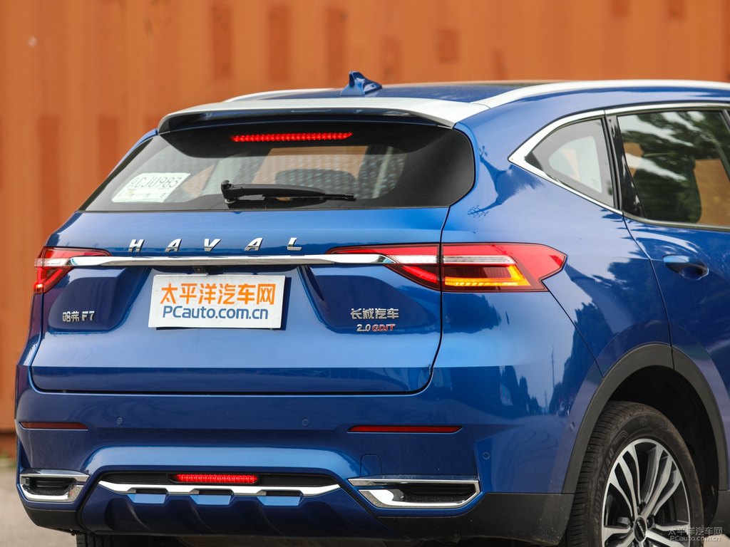 深海藍(lán)哈弗F7車(chē)尾外觀圖片
