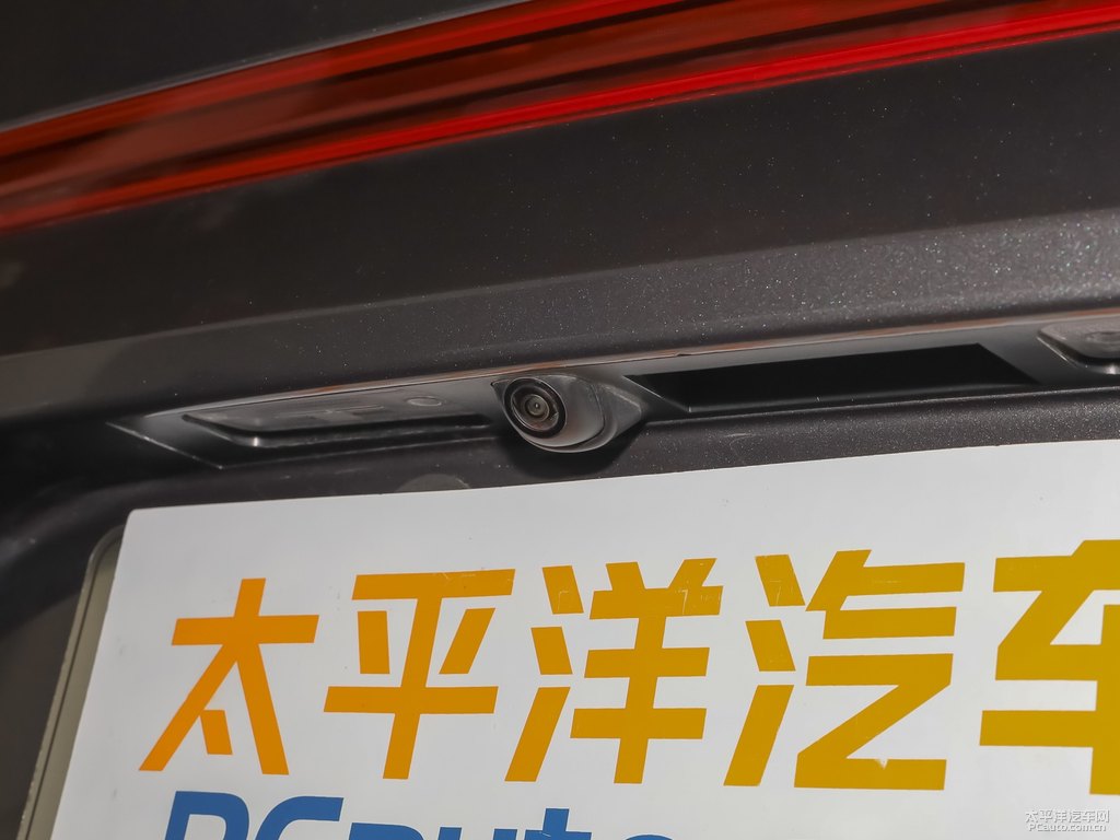 魔法灰勝達(dá)車尾外觀圖片