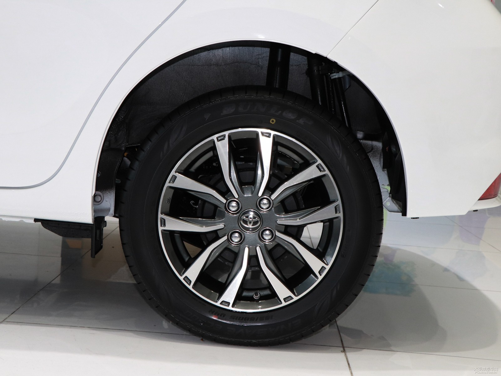 YARiS L 致炫外觀高清大圖