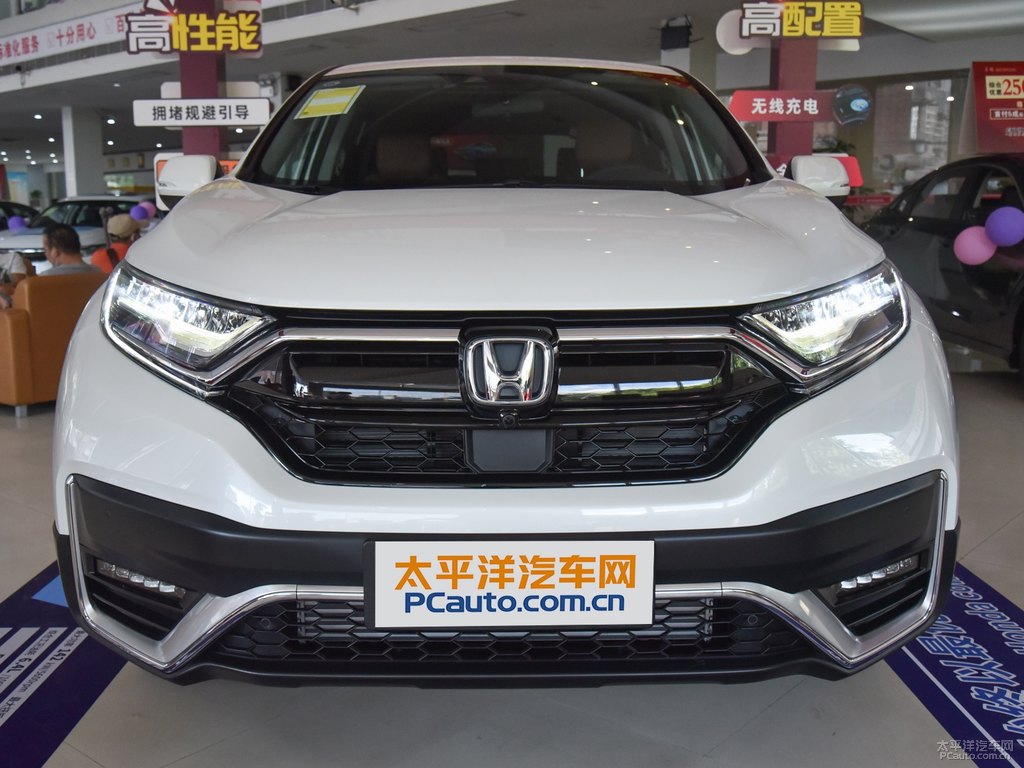 珍珠白本田CR-V車頭外觀圖片