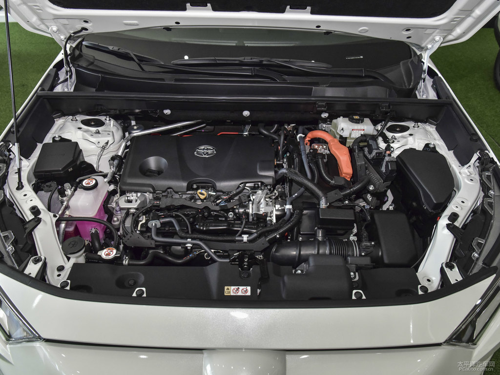 珍珠白RAV4榮放發(fā)動機(jī)其它細(xì)節(jié)圖片