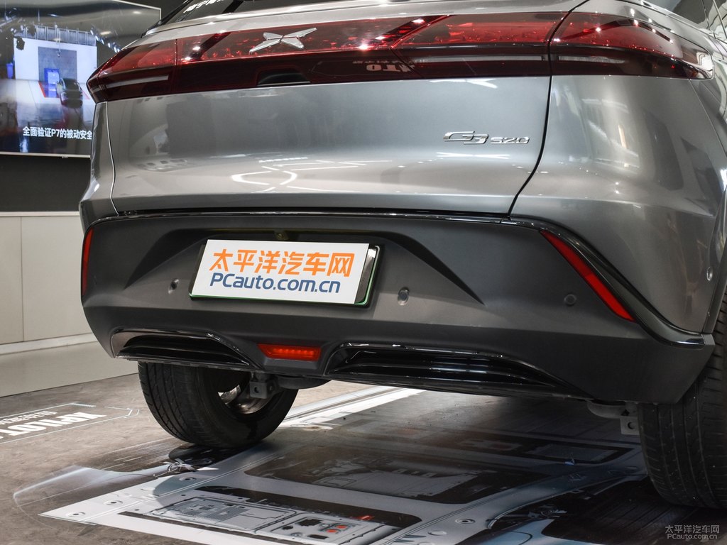 冷峻灰小鵬G3車尾外觀圖片