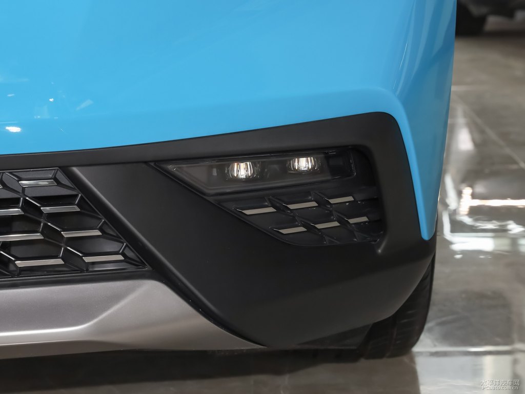 蒂芙尼藍AION LX車頭外觀圖片