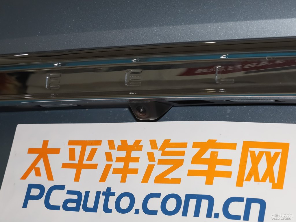 玻利維亞藍嘉際車尾外觀圖片