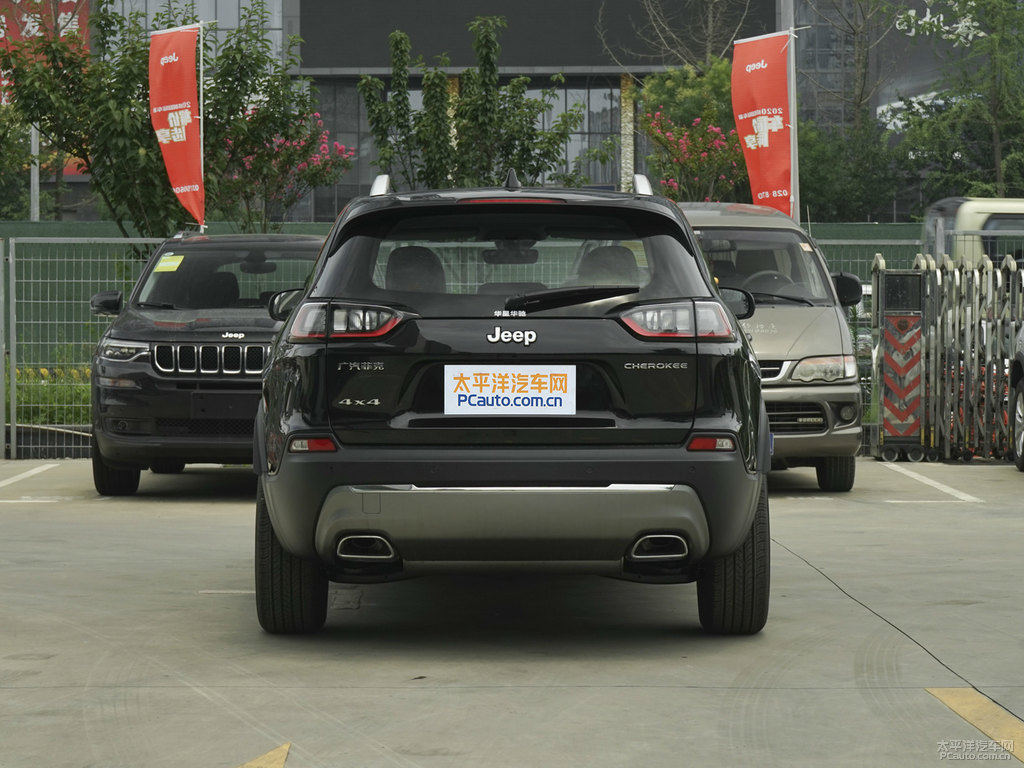 晶黑自由光整車外觀外觀圖片