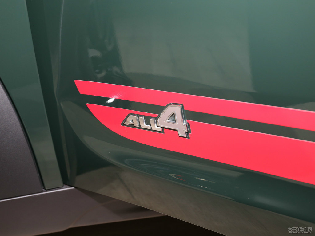 MINI JCW COUNTRYMANDƬ