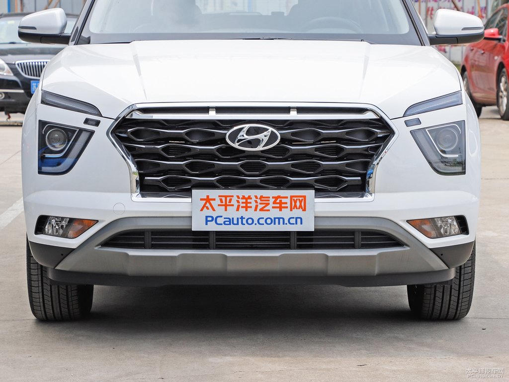 極地白北京現(xiàn)代ix25車頭外觀圖片