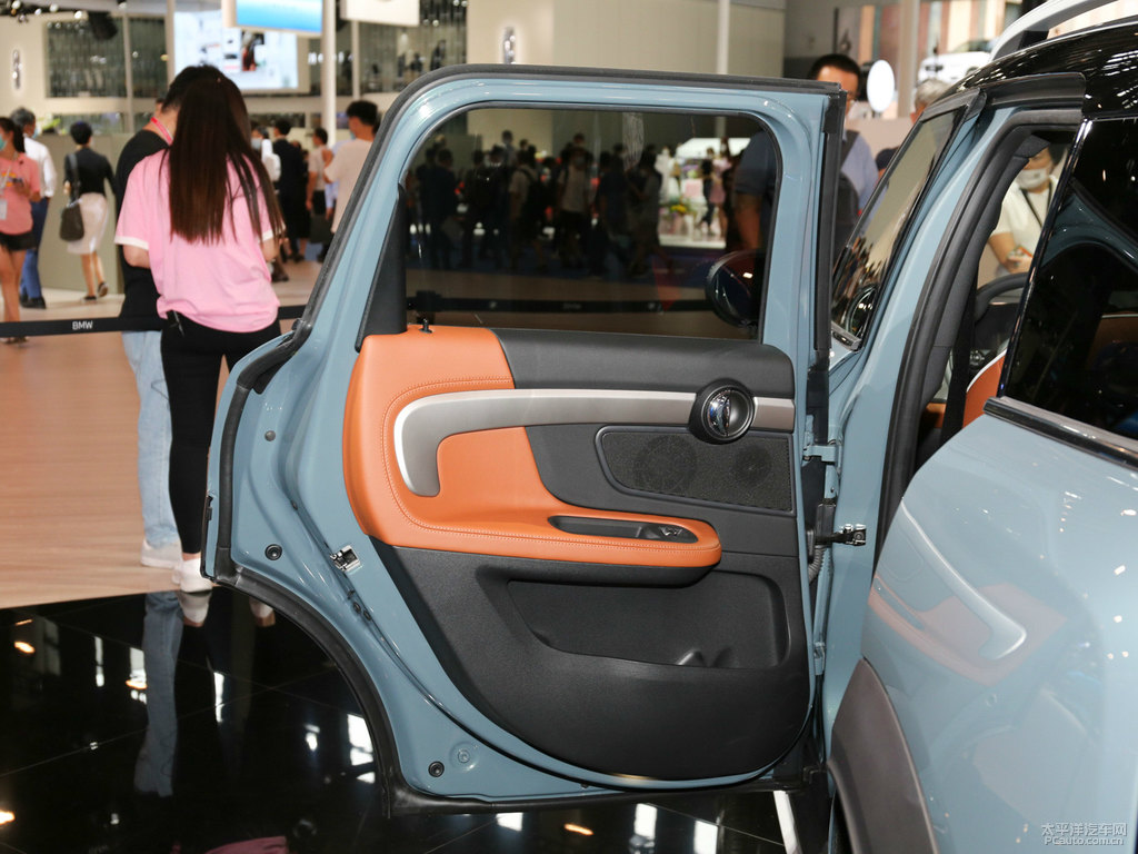 ɫ+MINI COUNTRYMAN܇(ni)DƬ
