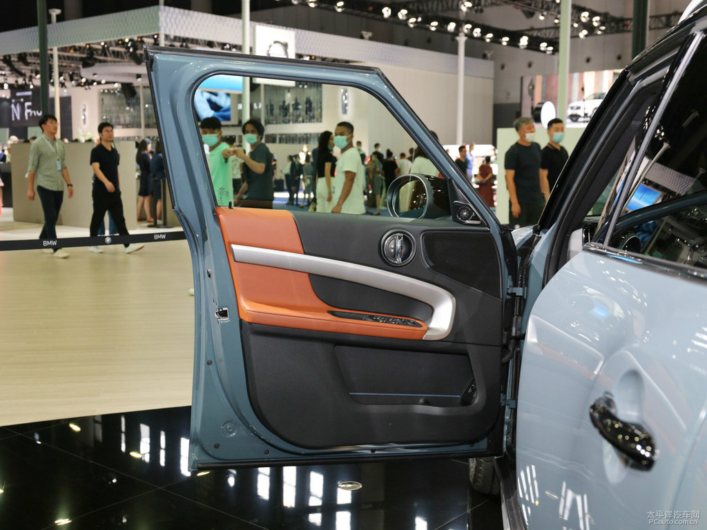 ɫ+MINI COUNTRYMAN܇(ni)DƬ
