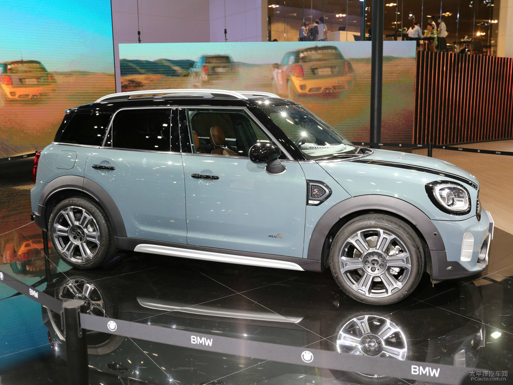 ɫ+MINI COUNTRYMAN܇^^DƬ