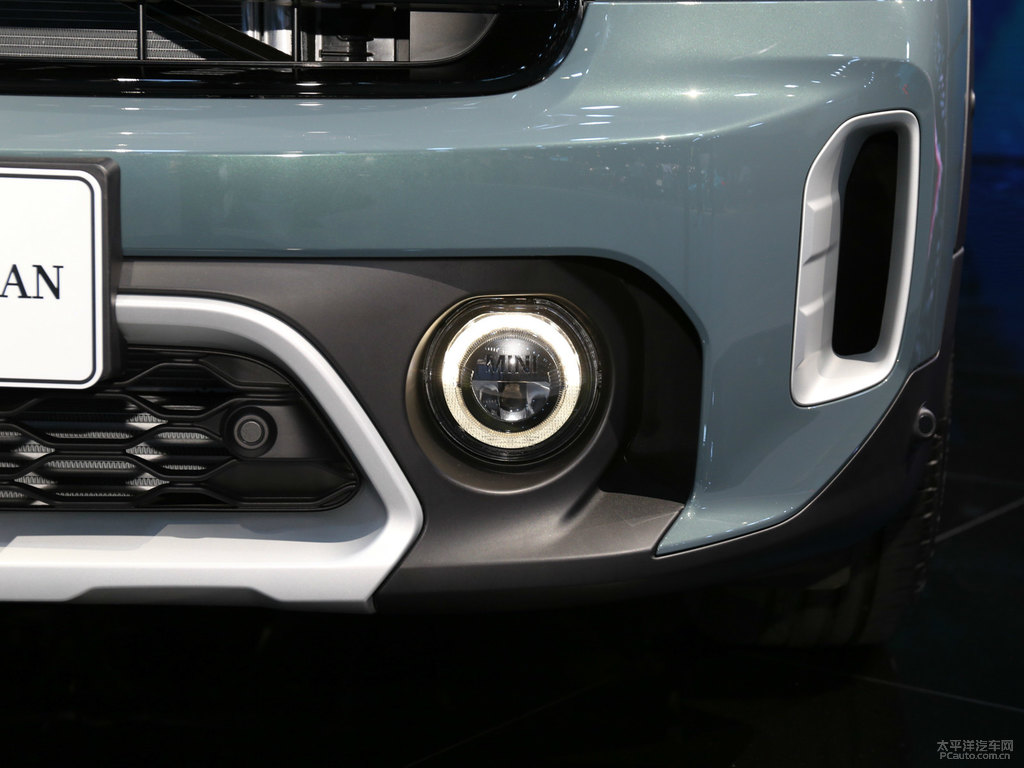 ɫ+MINI COUNTRYMAN܇^^DƬ