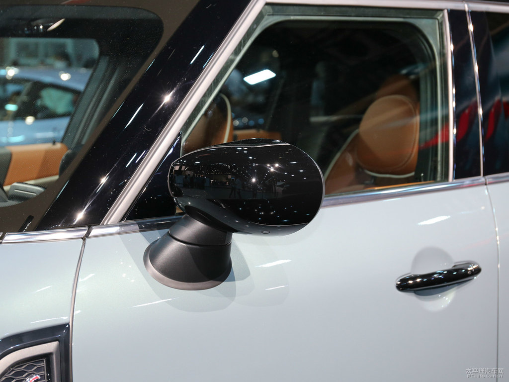ɫ+MINI COUNTRYMAN܇^DƬ