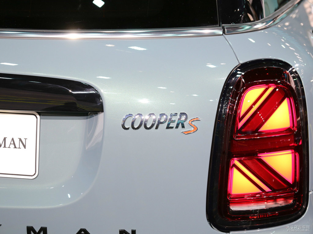 ɫ+MINI COUNTRYMAN܇β^DƬ