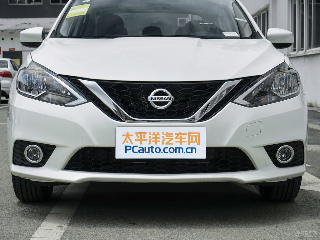 象牙白軒逸車頭外觀圖片