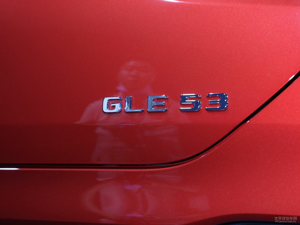 ӢʯtGLE ISUV AMG܇β^DƬ