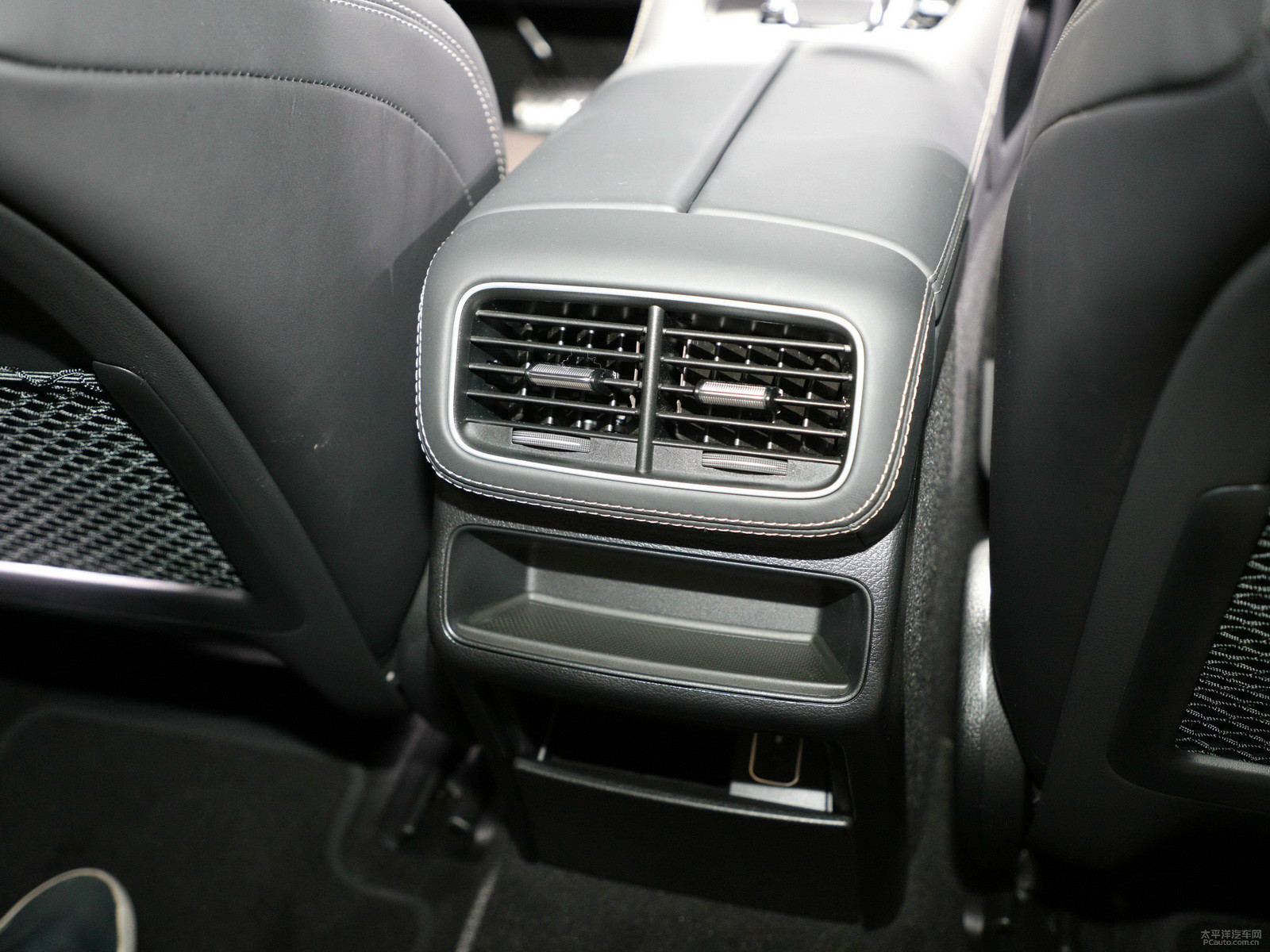 GLE 轎跑SUV AMG內(nèi)飾高清大圖