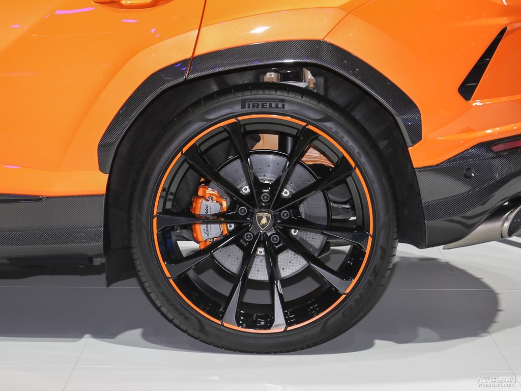 蘭博基尼Urus車身外觀圖片