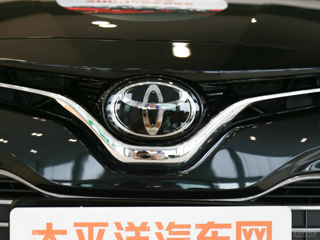 墨晶黑凱美瑞車頭外觀圖片