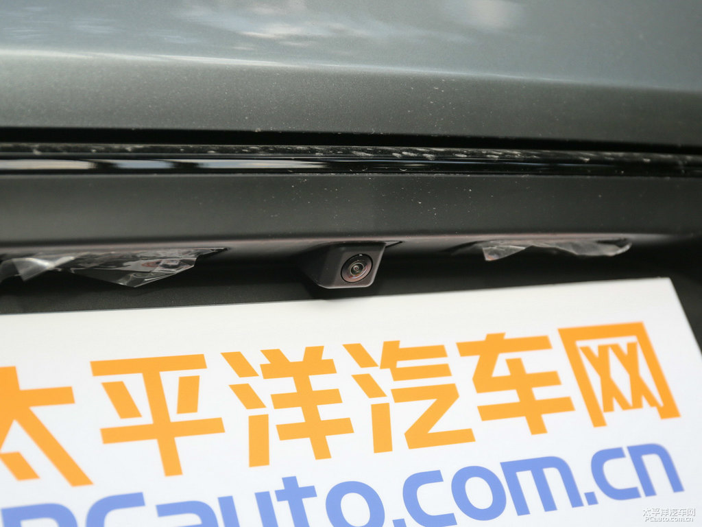冷峻灰小鵬G3車尾外觀圖片