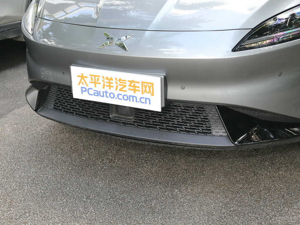 冷峻灰小鵬G3車頭外觀圖片