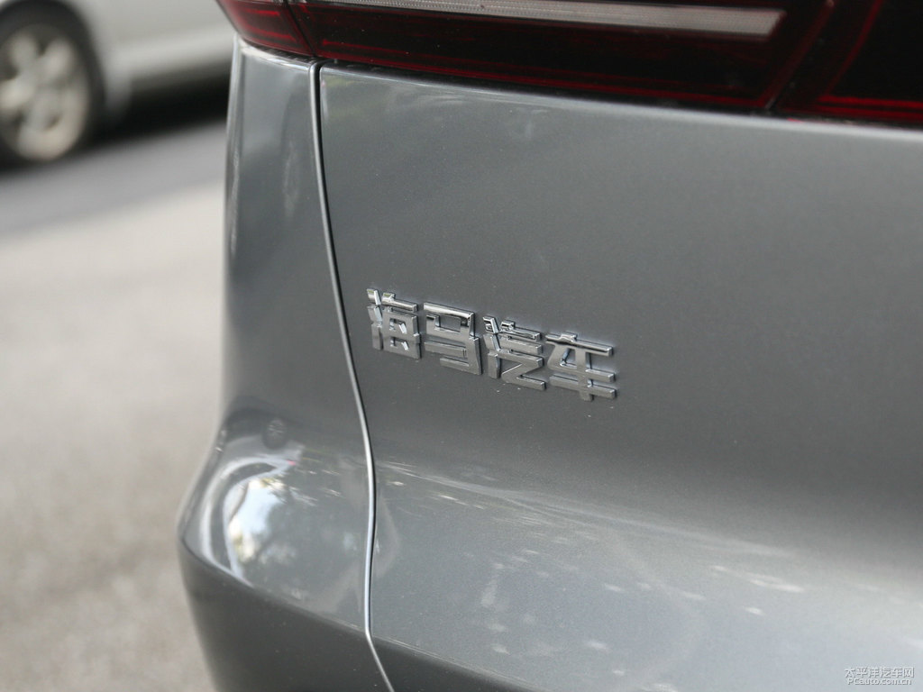 冷峻灰小鵬G3車(chē)尾外觀圖片