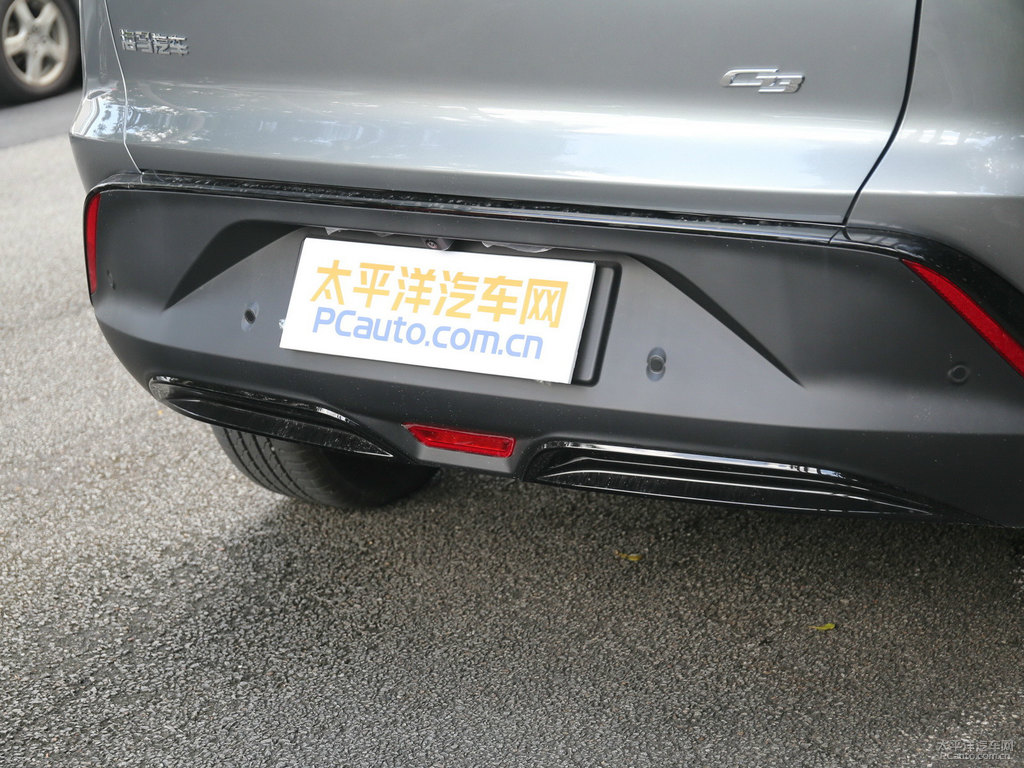 冷峻灰小鵬G3車尾外觀圖片