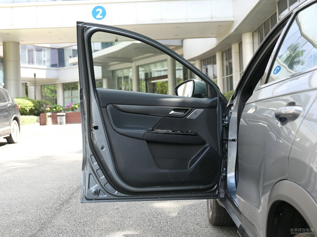 冷峻灰小鵬G3車廂內(nèi)飾圖片