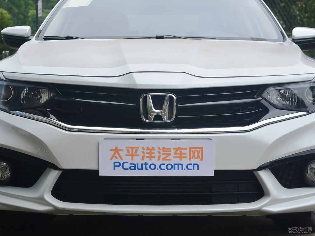 晶耀白享域車(chē)頭外觀圖片