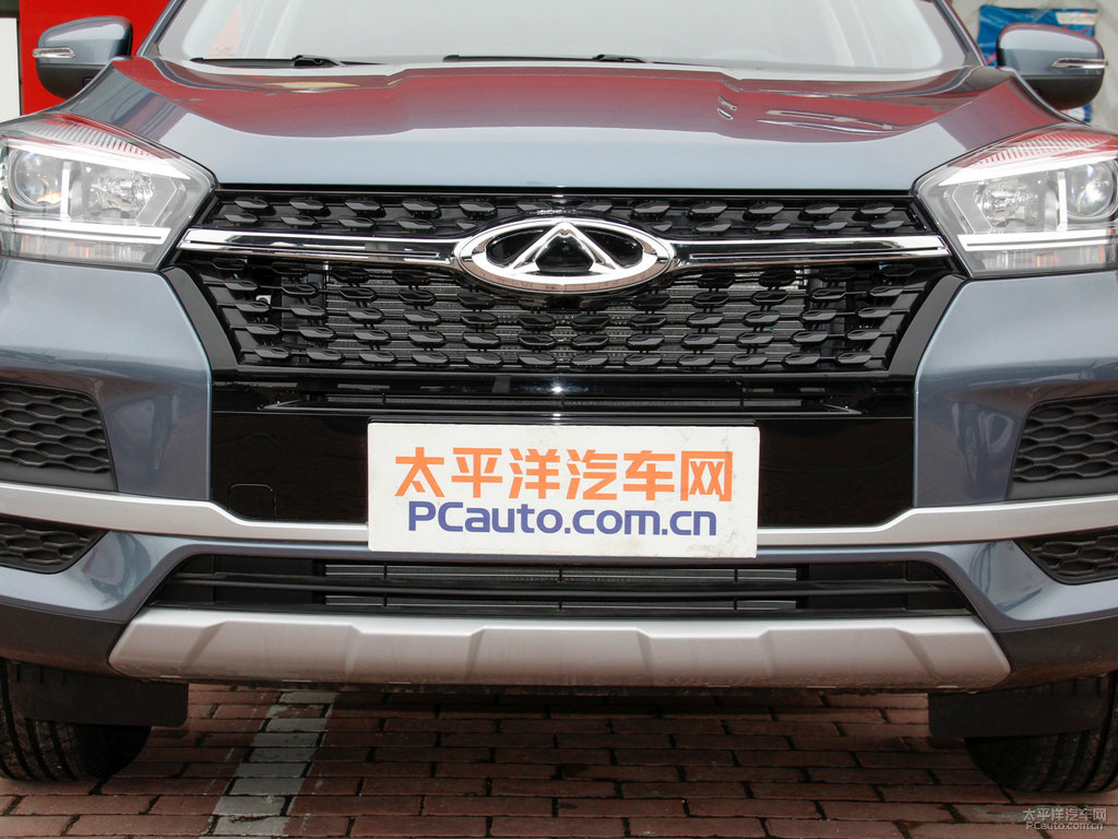 鈦金灰瑞虎5x車頭外觀圖片