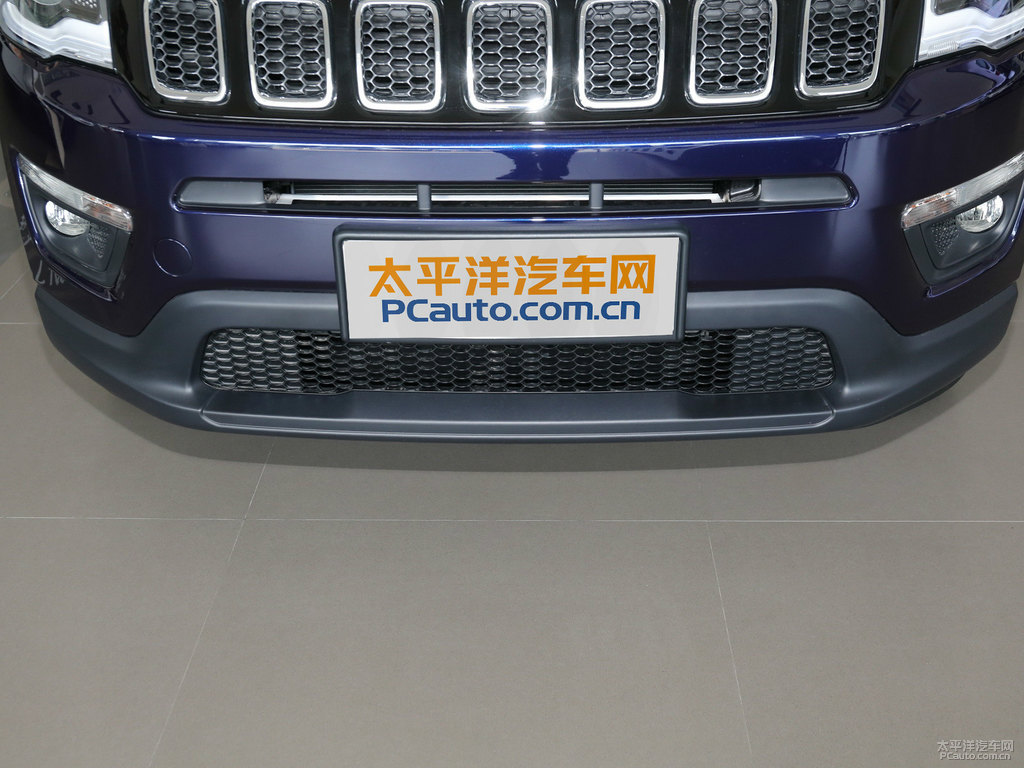 星辰藍(lán)指南者車頭外觀圖片