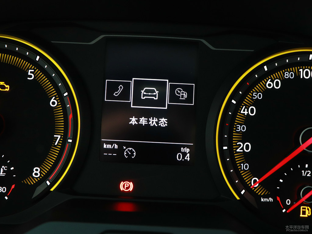 碳晶灰途岳中控內(nèi)飾圖片