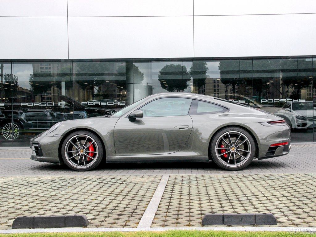 瑪瑙灰保時(shí)捷911整車外觀外觀圖片
