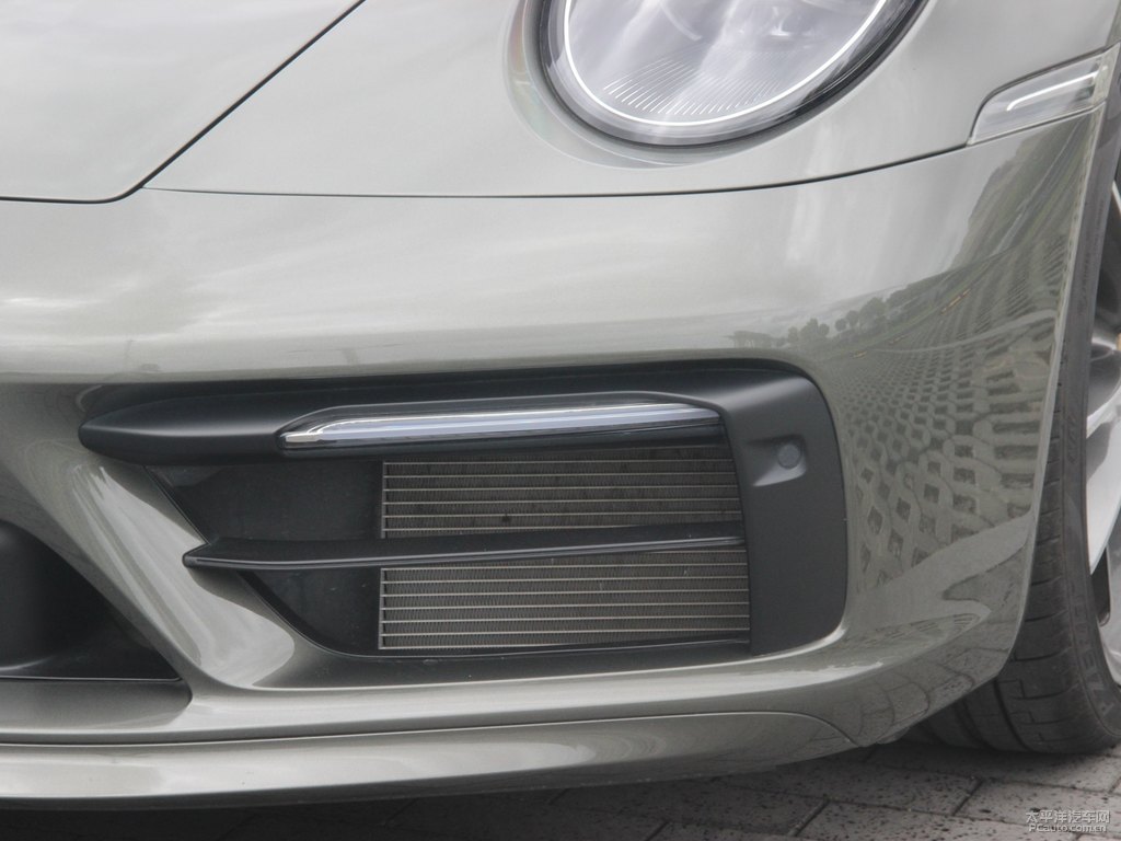 瑪瑙灰保時捷911車頭外觀圖片